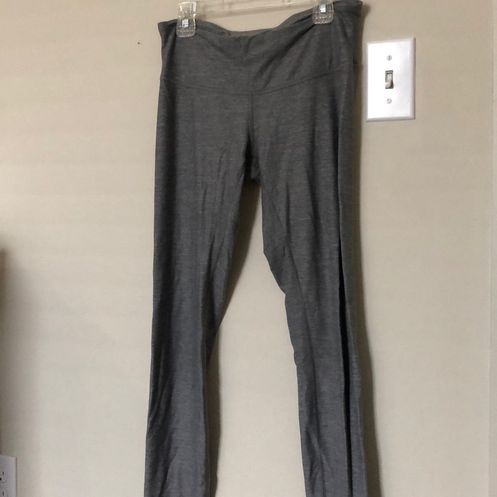 Grey Lulu Lemon leggings